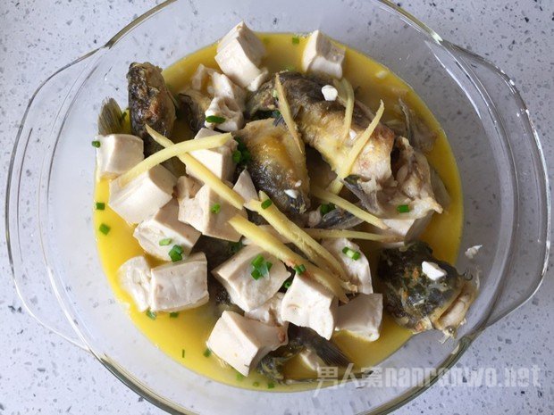 鳝鱼炖豆腐
