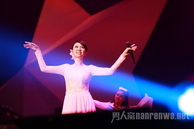卓依婷30周年