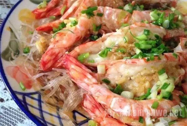 蒜蓉粉丝蒸大虾