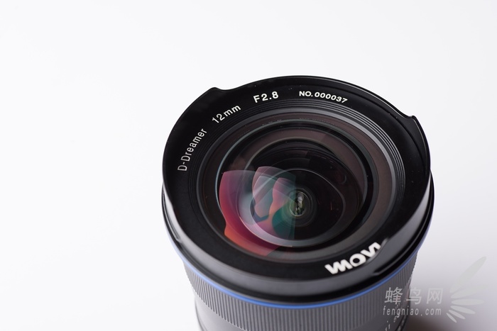 12mm F2.8