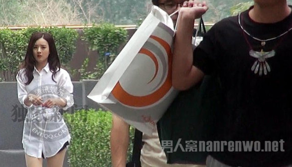 赵丽颖现身