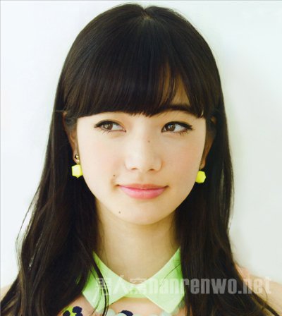 权志龙女友是小松菜奈吗