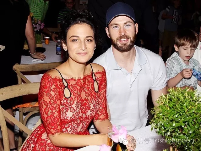 Chris Evans and Jenny Slate