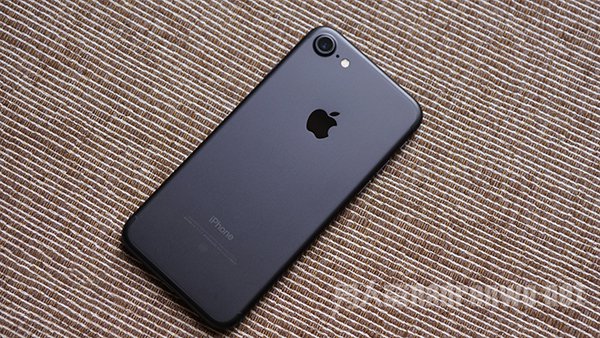 iPhone 7ڶйЩ