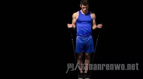 男人健身