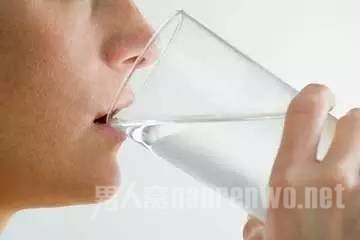 喝凉白开等于慢性自杀