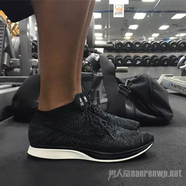  Swoosh 