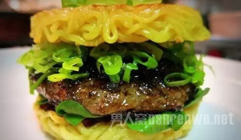 拉面汉堡