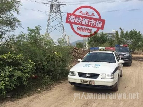 警车