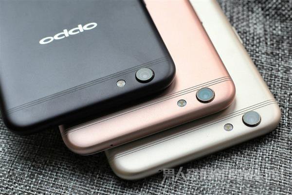 OPPO R9s哑光黑版摄像头
