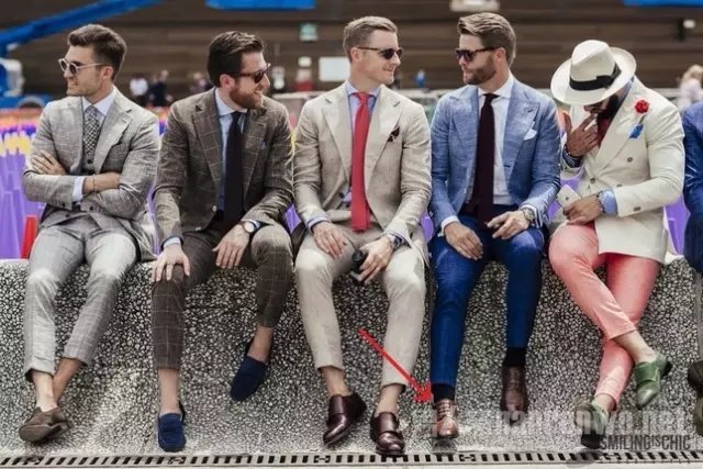 �±�Ь��ţ��Ь ����һ��������ɢ����������