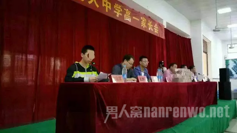 ��ѧ����������800��