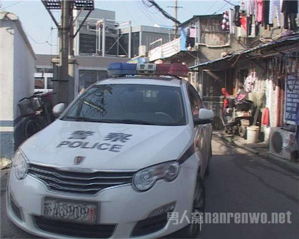 警方来到现场