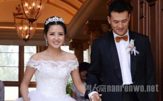 何洁赫子铭结婚照