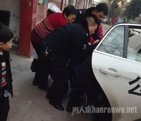 120人员嫌急病老人太重开车离去