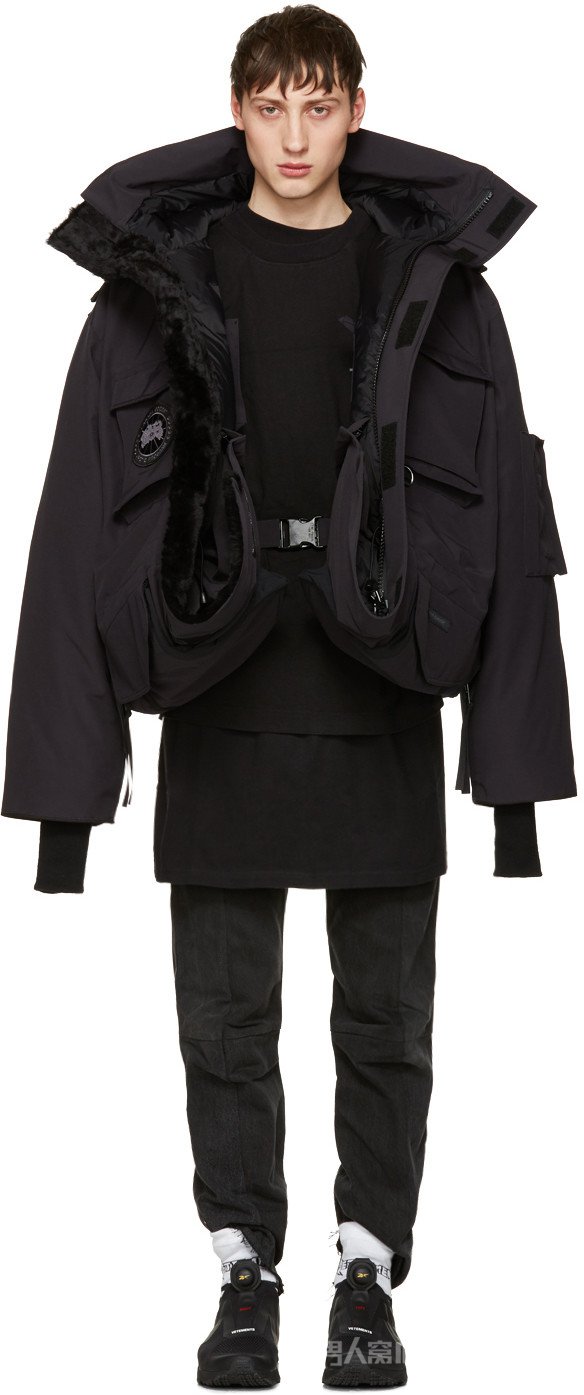 vetements超大羽绒服