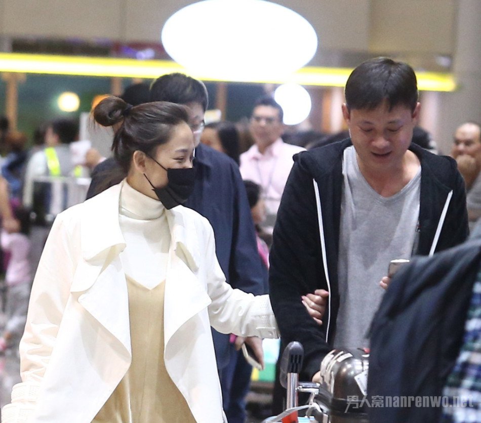 陈乔恩与哥哥兄妹情深