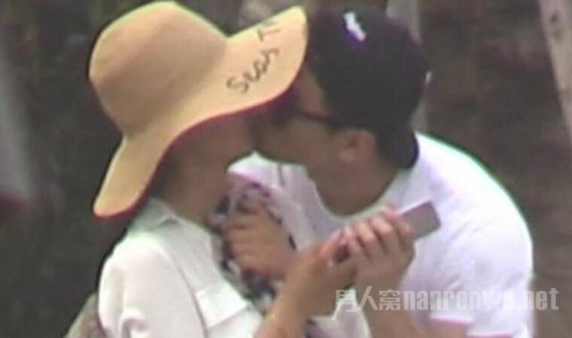 李冰冰与男友接吻照
