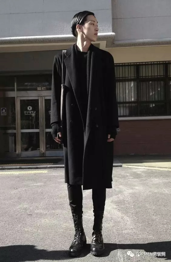 ɫ