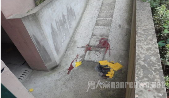 13岁女生开学首日就坠亡