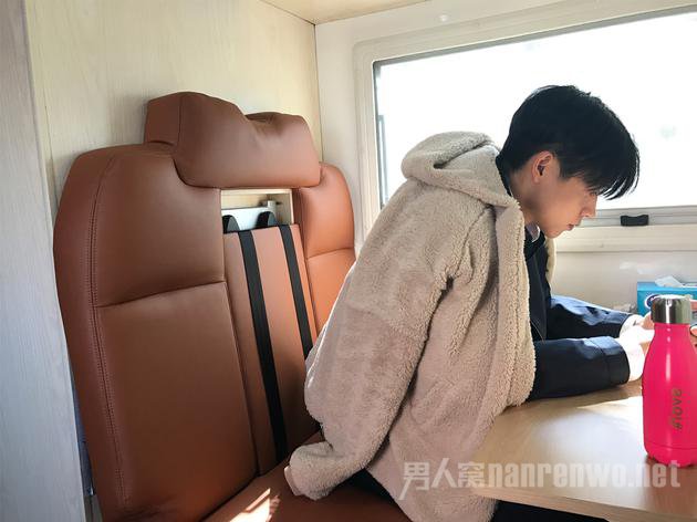 魏晨加盟梁家辉电影