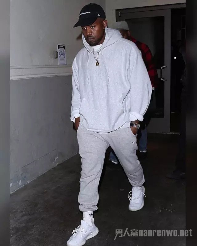 yeezy 350 V2