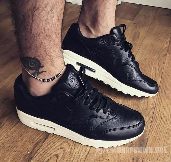 NikeLab Air Max 1