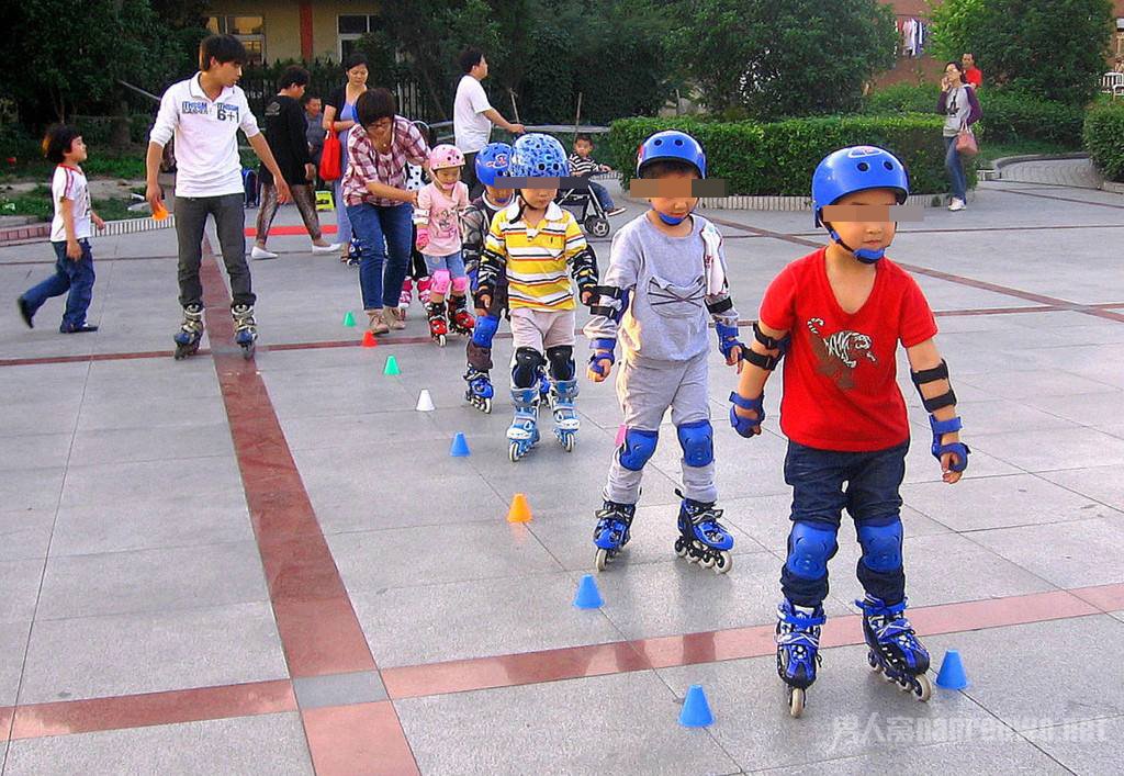 轮滑鞋装备