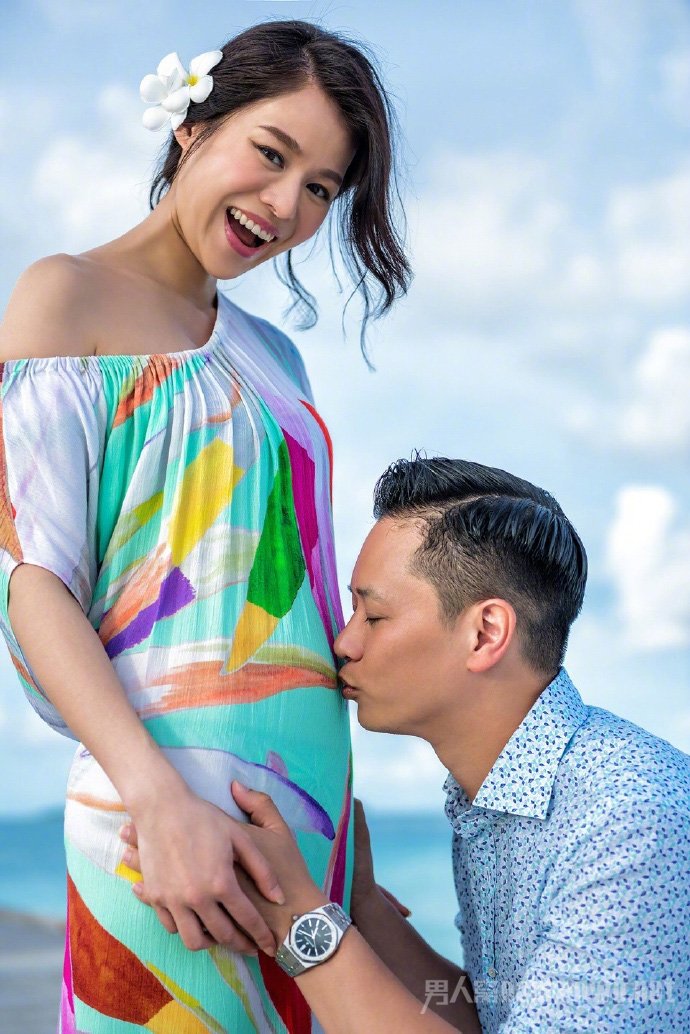 胡杏儿宣布怀孕