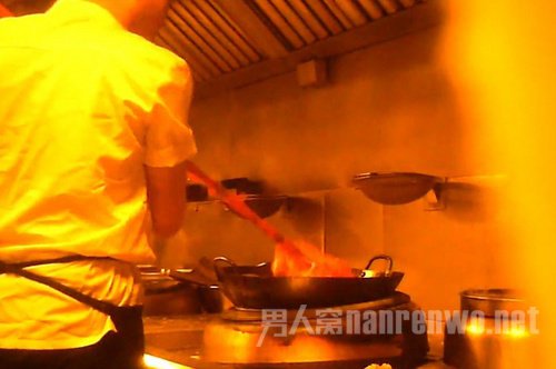 黄记煌再爆后厨恶心内幕
