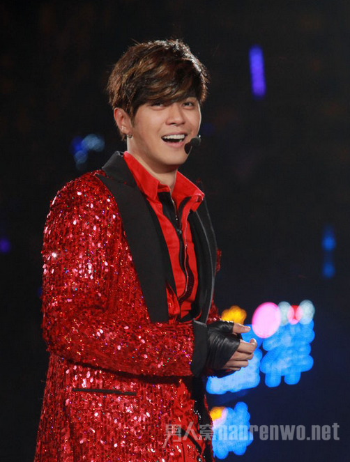 ��־�����վ���