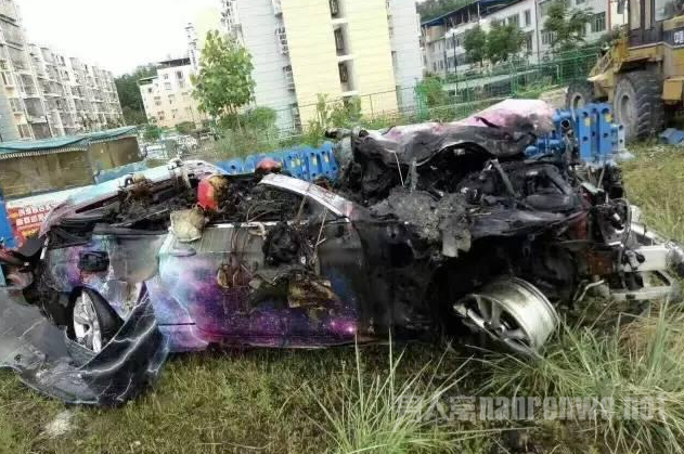 事故车