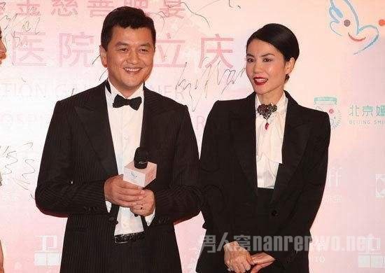王菲发短信怒斥李亚鹏