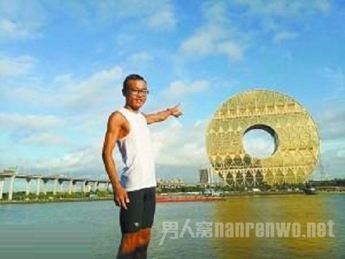 跑31趟马拉松3次落泪