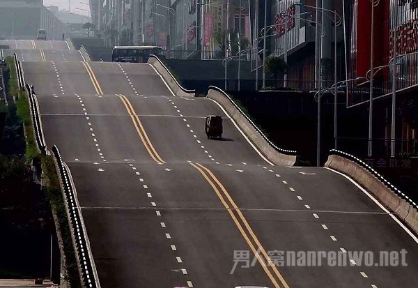波浪形公路