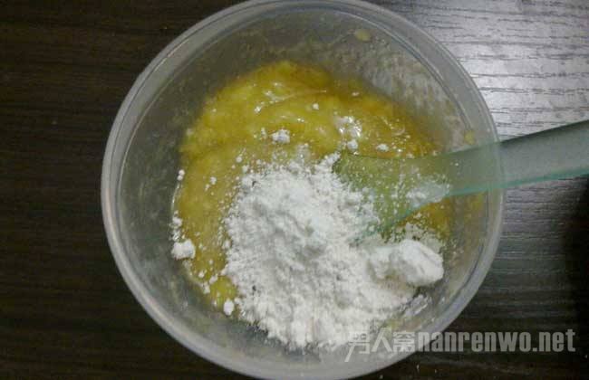 香蕉蜂蜜保湿滋润面膜