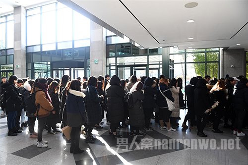 金钟铉灵堂开放粉丝吊唁