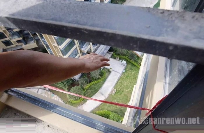 江西中学女生坠亡