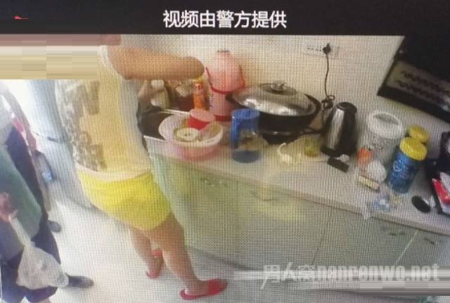 哺乳吸毒孩子来劲