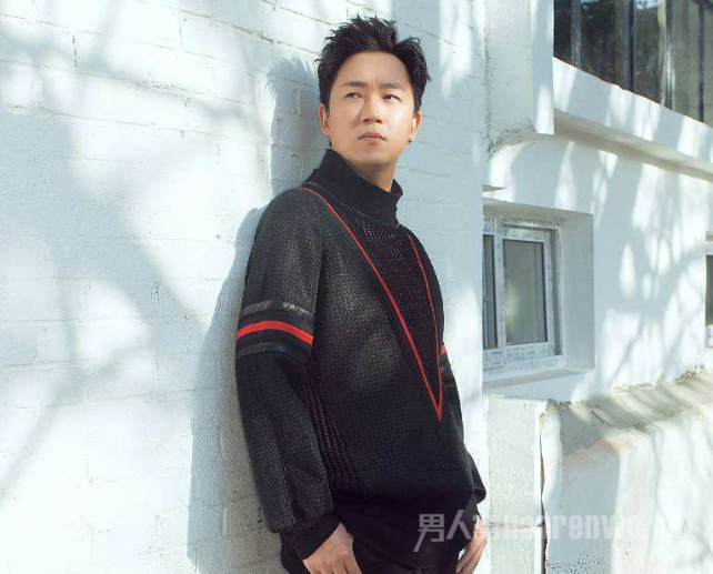 演员潘粤明