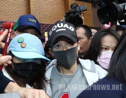 ���Ƕ��Ƽ�