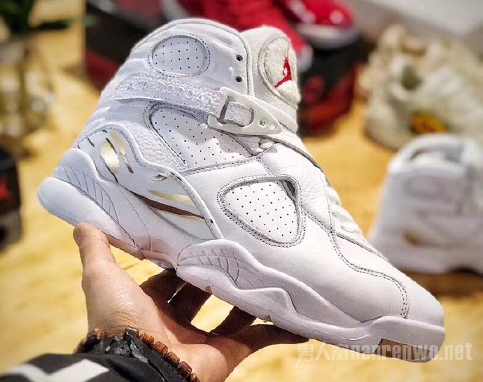 OVO x Air Jordan VIII细节