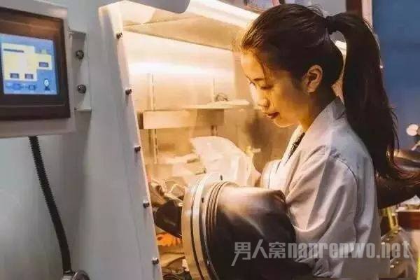 24岁博士毕业28岁成副院长