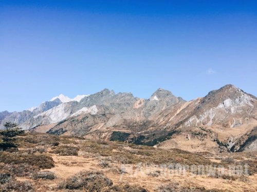 假玉龙雪山