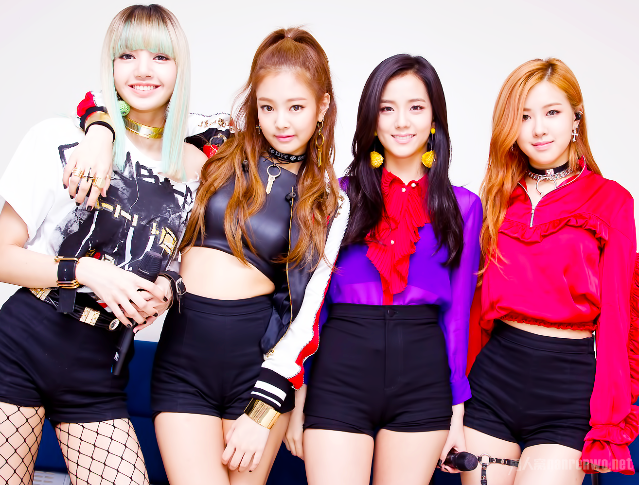 YGŮBLACKPINK
