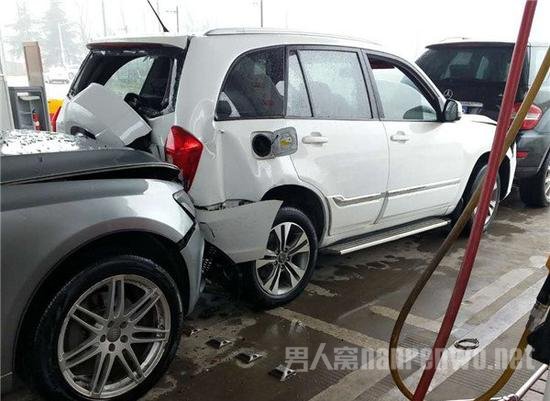 ���ɷ�Ų����ײ������ȫ��