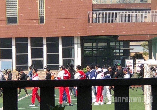 ���ݸ�angelababy�ǲ�ͬ��һ������