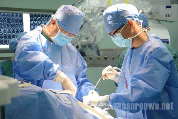 医生擅切子宫
