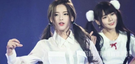 杨超越