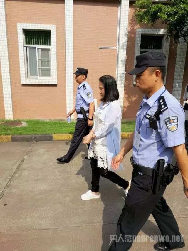 60岁老赖被捕